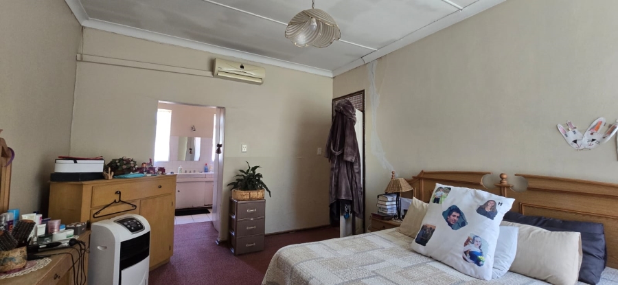 4 Bedroom Property for Sale in Universitas Free State